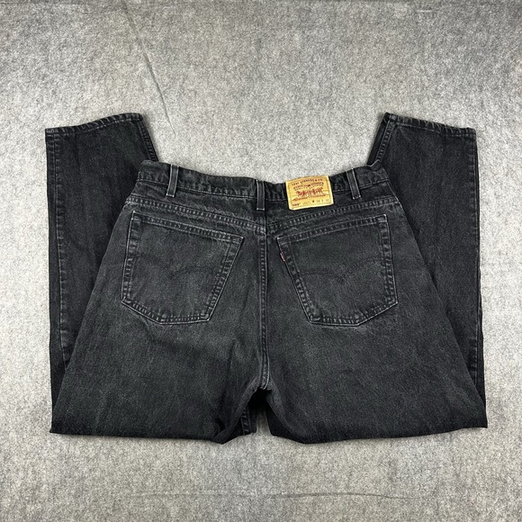 Vintage Levi's 560 Loose Fit‎ Tapered Leg Jeans Men's 38x30 Made in USA Black - Picture 1 of 10